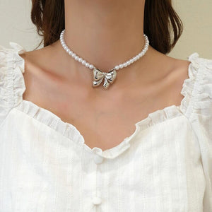 Silver Bow Necklace