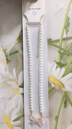 Pearl Choker Necklace