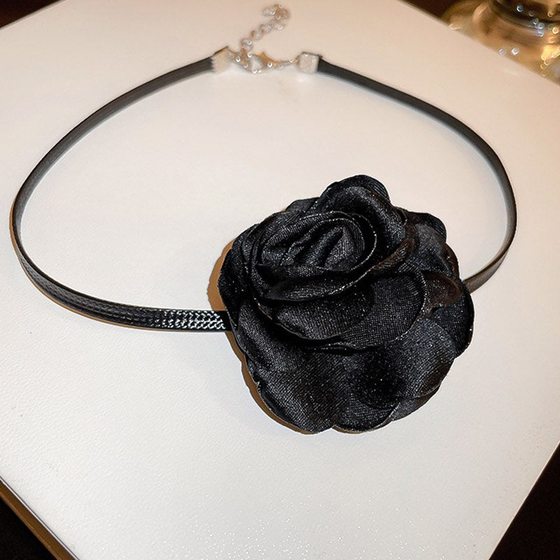 Rose Flower Choker