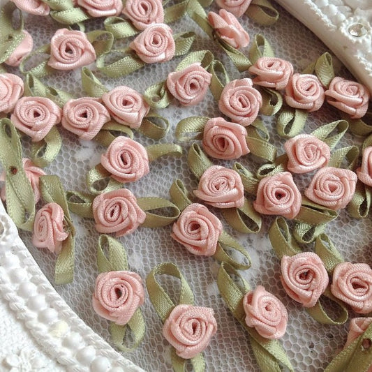 100 Piece Mini Rose Set